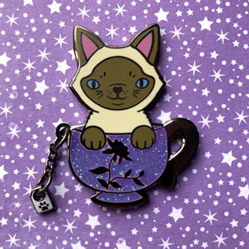 Oolong Tea Cat Pin